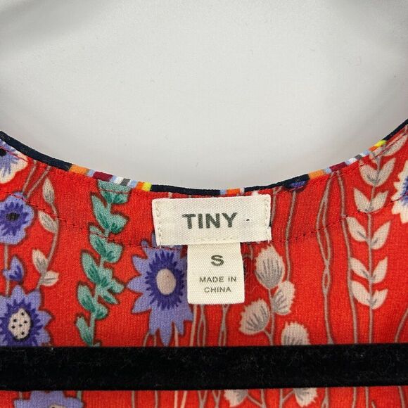 ANTHROPOLOGIE Tiny Zuma Red Floral Print Gray Sleeveless Boho Tank Top Small - Picture 8 of 8